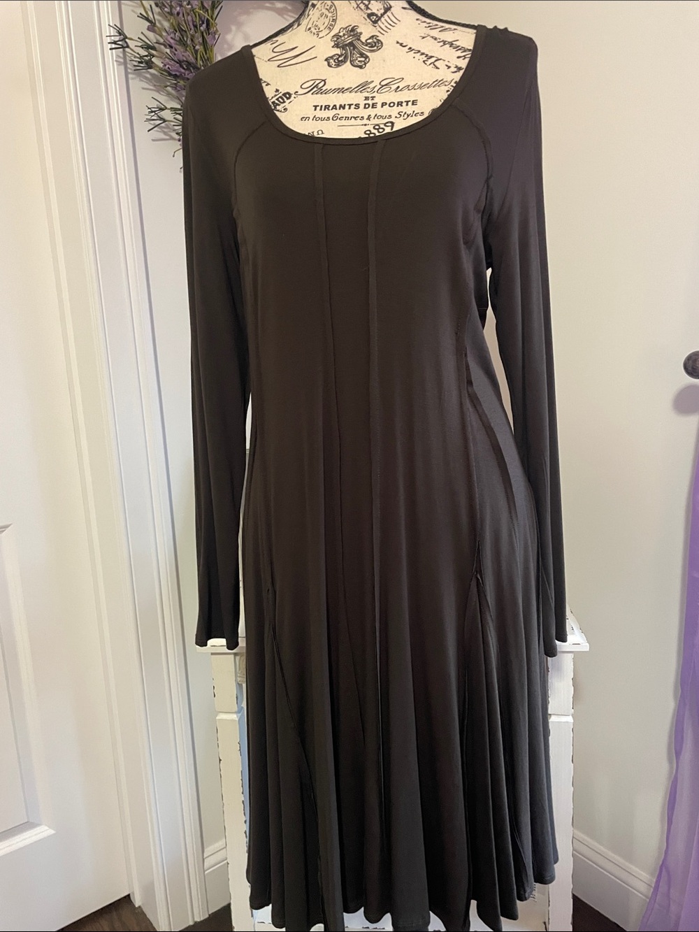 NWT Women’s Long Sleeve Scoop Neck Olive Dress Size L